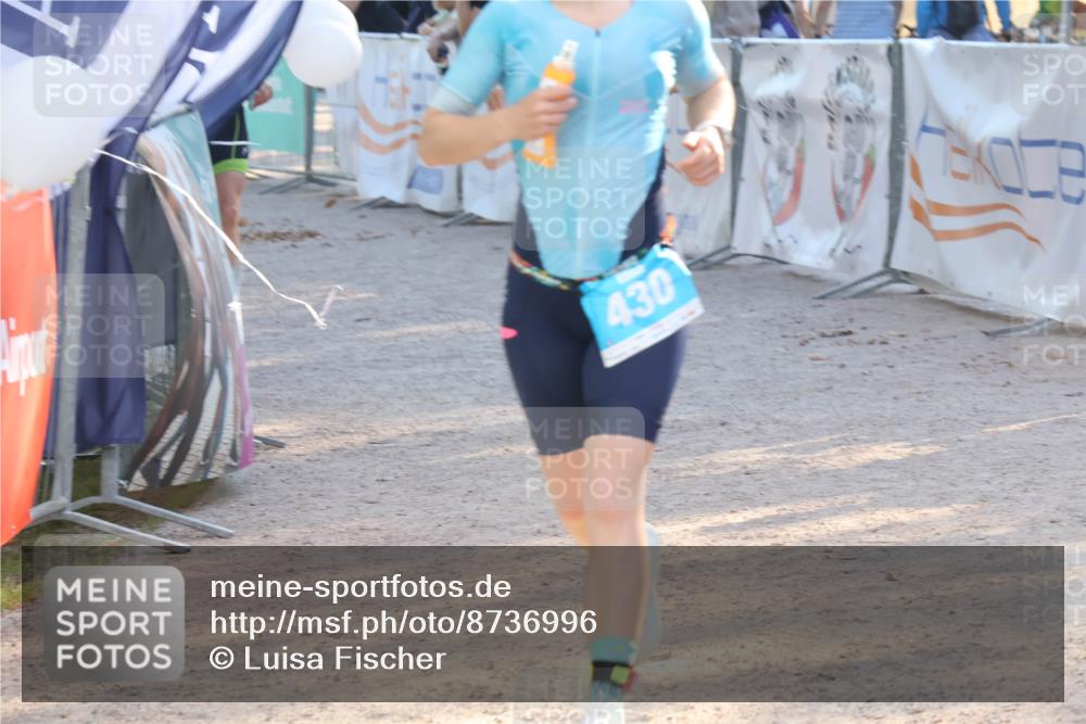 07.09.2025 - 19. Norderstedt Triathlon Luisa Fischer http://msf.ph/oto/8736996 07.09.2025 16:43:24 Ziel 430, 1063, 1422, 1545, 1546, 1586 meine-sportfotos.de