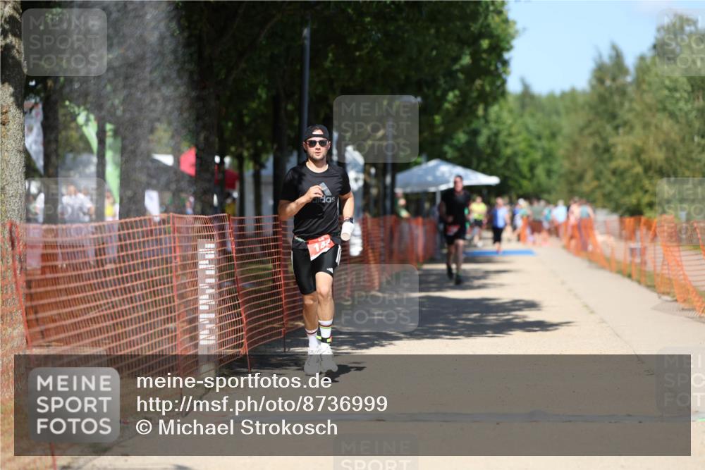 07.09.2025 - 19. Norderstedt Triathlon Michael Strokosch http://msf.ph/oto/8736999 07.09.2025 13:43:09 Laufen 142, 323 meine-sportfotos.de