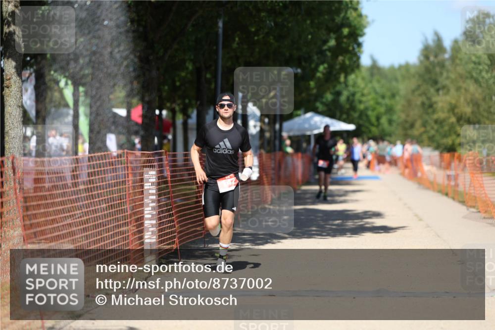07.09.2025 - 19. Norderstedt Triathlon Michael Strokosch http://msf.ph/oto/8737002 07.09.2025 13:43:10 Laufen 142 meine-sportfotos.de