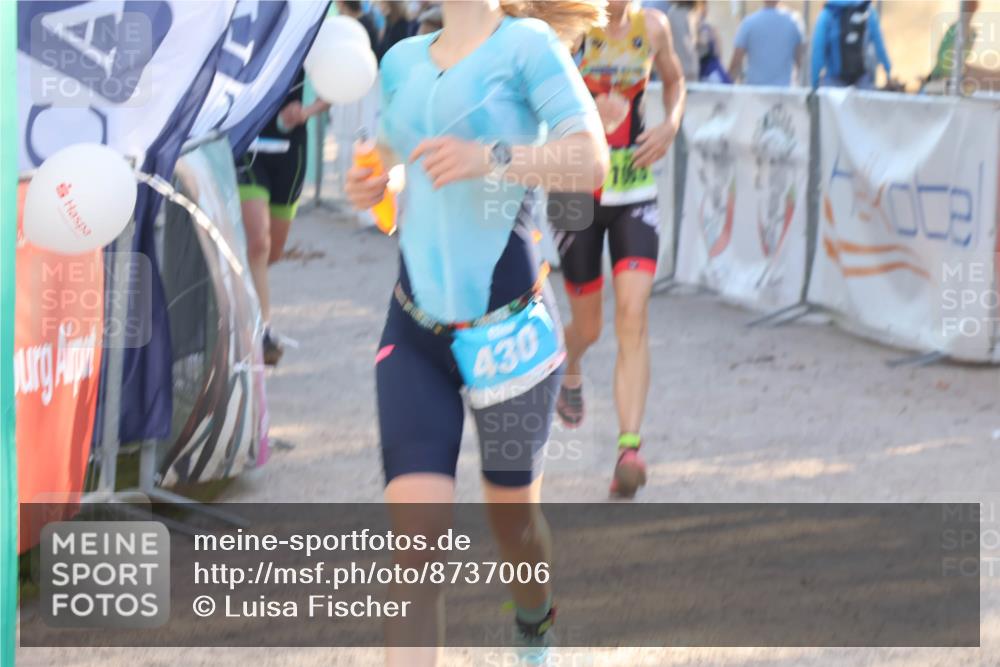 07.09.2025 - 19. Norderstedt Triathlon Luisa Fischer http://msf.ph/oto/8737006 07.09.2025 16:43:24 Ziel 430, 1063, 1422, 1545, 1546, 1586 meine-sportfotos.de