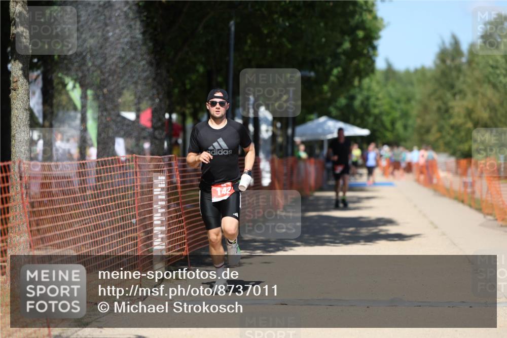 07.09.2025 - 19. Norderstedt Triathlon Michael Strokosch http://msf.ph/oto/8737011 07.09.2025 13:43:10 Laufen 142 meine-sportfotos.de