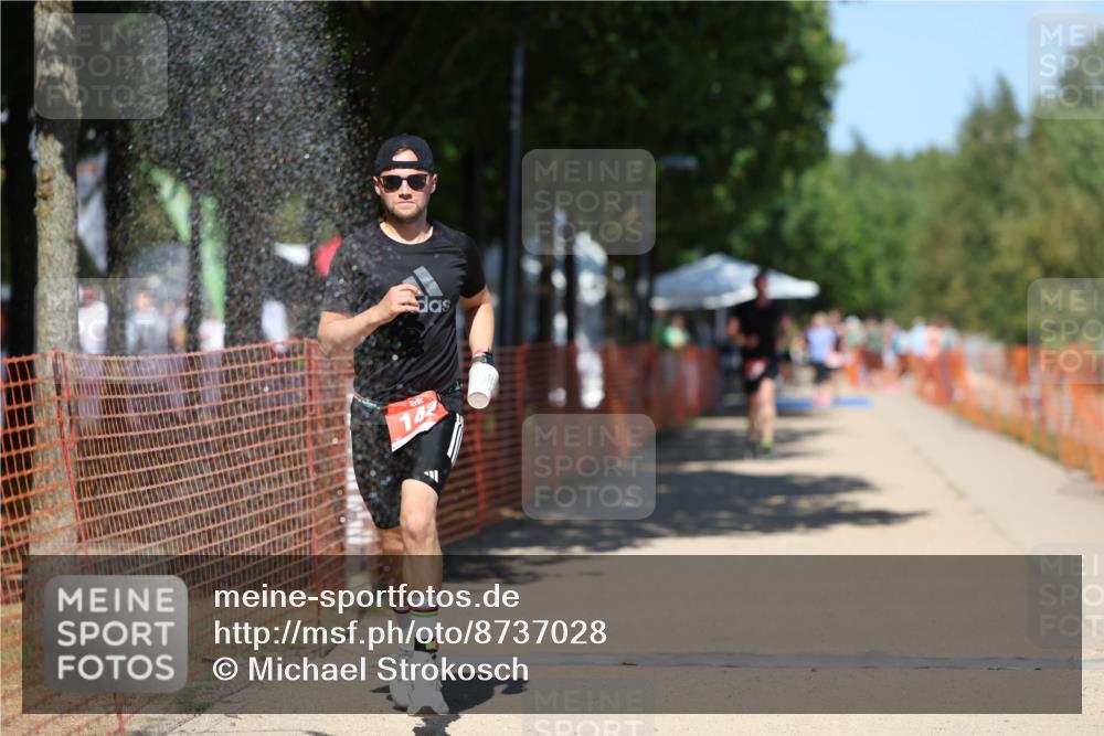 07.09.2025 - 19. Norderstedt Triathlon Michael Strokosch http://msf.ph/oto/8737028 07.09.2025 13:43:11 Laufen 142, 706 meine-sportfotos.de