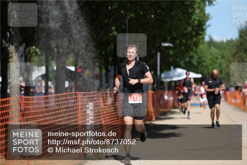 07.09.2025 - 19. Norderstedt Triathlon Michael Strokosch http://msf.ph/oto/8737052 07.09.2025 13:04:21 Laufen 141, 173 meine-sportfotos.de