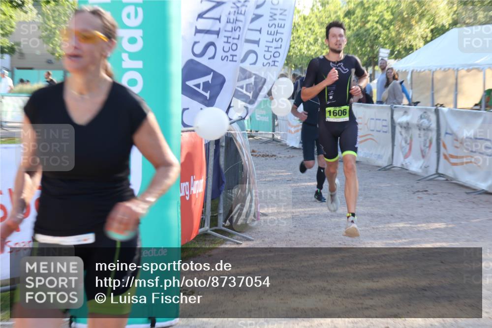 07.09.2025 - 19. Norderstedt Triathlon Luisa Fischer http://msf.ph/oto/8737054 07.09.2025 16:43:29 Ziel 430, 1063, 1422, 1549, 1586, 1606 meine-sportfotos.de