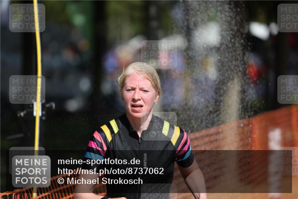 07.09.2025 - 19. Norderstedt Triathlon Michael Strokosch http://msf.ph/oto/8737062 07.09.2025 12:25:21 Laufen 299, 1327, 1367 meine-sportfotos.de