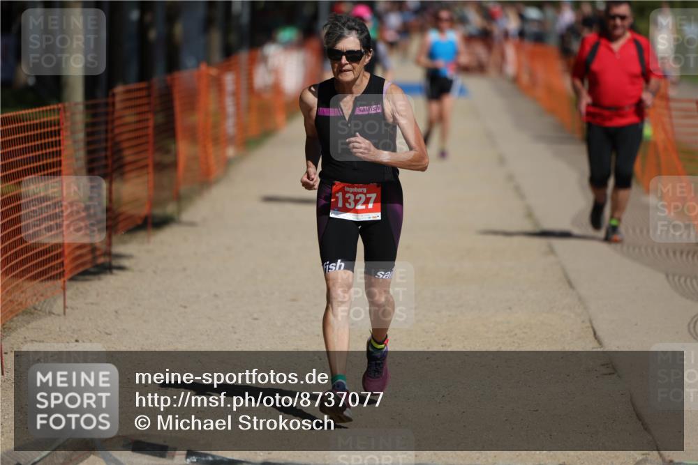 07.09.2025 - 19. Norderstedt Triathlon Michael Strokosch http://msf.ph/oto/8737077 07.09.2025 12:25:25 Laufen 136, 727, 1327 meine-sportfotos.de