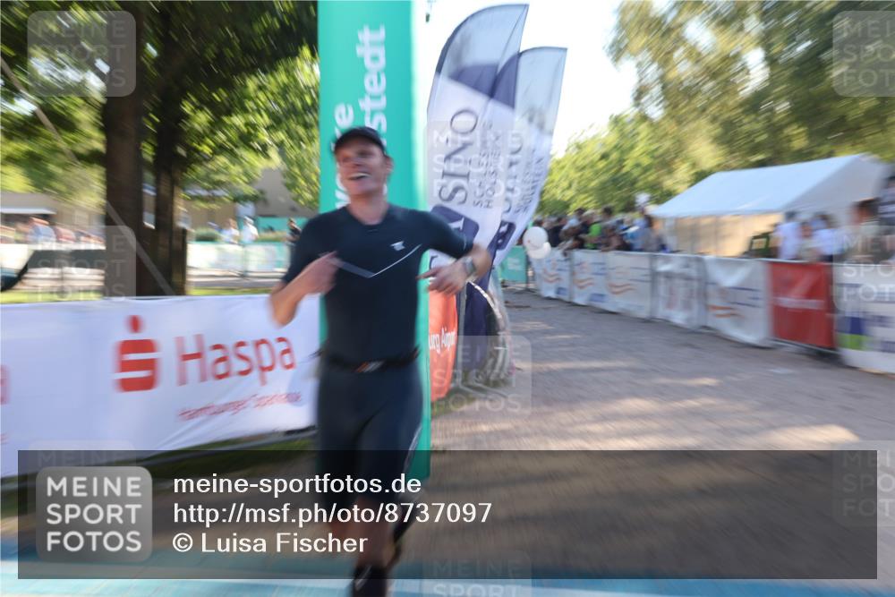 07.09.2025 - 19. Norderstedt Triathlon Luisa Fischer http://msf.ph/oto/8737097 07.09.2025 16:43:32 Ziel 1063, 1422, 1549, 1606, 1630 meine-sportfotos.de