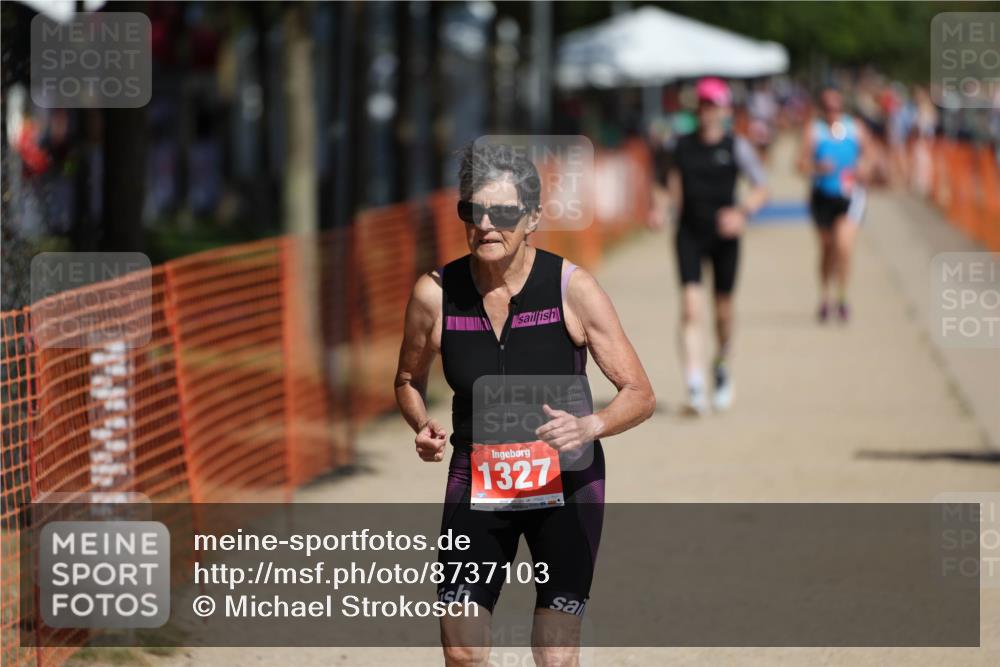 07.09.2025 - 19. Norderstedt Triathlon Michael Strokosch http://msf.ph/oto/8737103 07.09.2025 12:25:26 Laufen 136, 727, 1327 meine-sportfotos.de