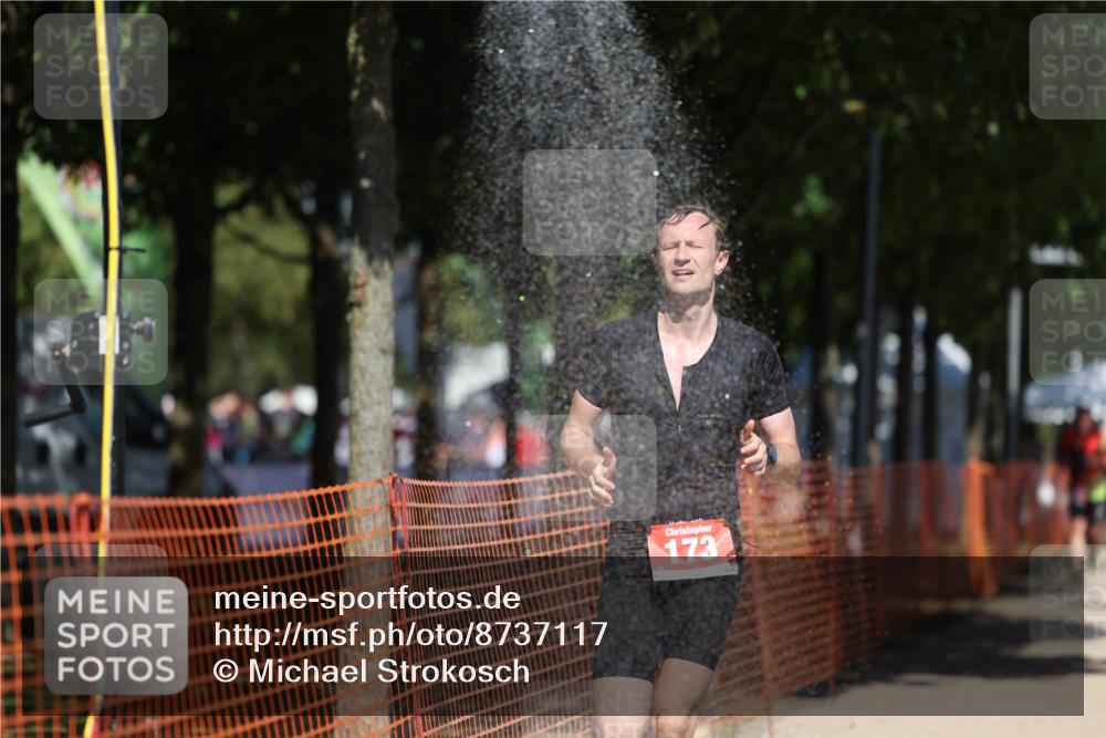 07.09.2025 - 19. Norderstedt Triathlon Michael Strokosch http://msf.ph/oto/8737117 07.09.2025 13:04:23 Laufen 141, 173, 1297 meine-sportfotos.de