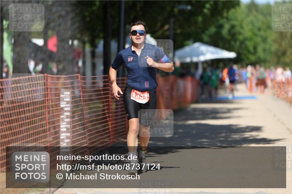 07.09.2025 - 19. Norderstedt Triathlon Michael Strokosch http://msf.ph/oto/8737124 07.09.2025 13:43:47 Laufen 1354 meine-sportfotos.de