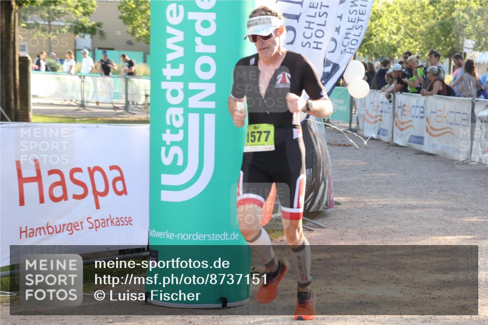 07.09.2025 - 19. Norderstedt Triathlon Luisa Fischer http://msf.ph/oto/8737151 07.09.2025 16:43:38 Ziel 1549, 1577, 1630 meine-sportfotos.de