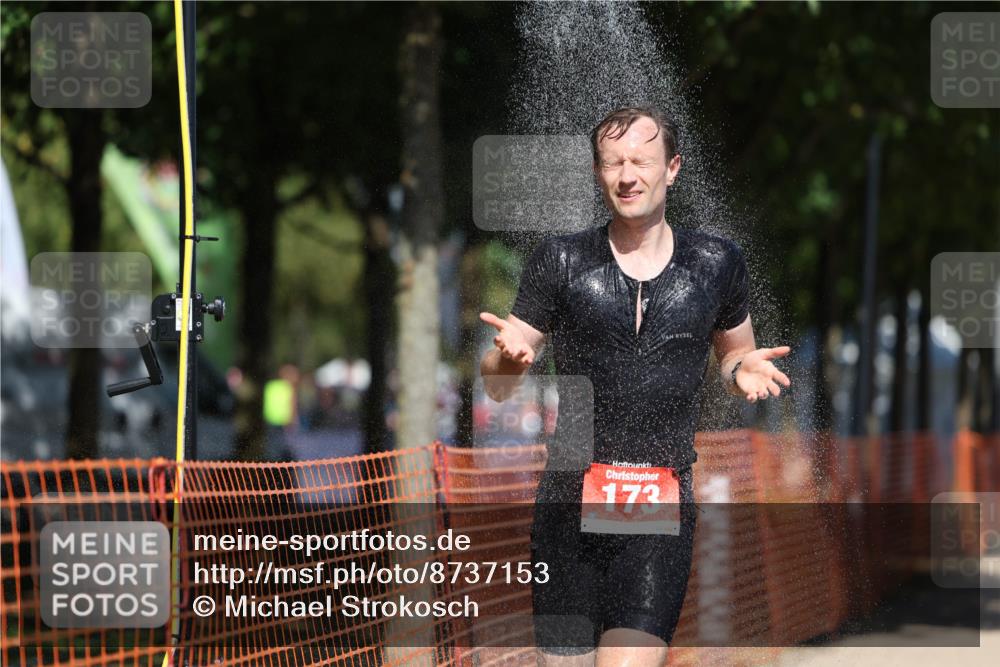 07.09.2025 - 19. Norderstedt Triathlon Michael Strokosch http://msf.ph/oto/8737153 07.09.2025 13:04:23 Laufen 141, 173, 1297 meine-sportfotos.de