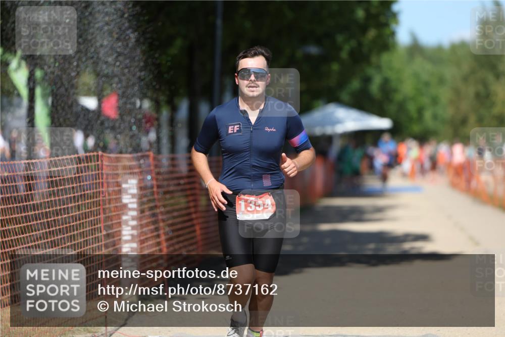 07.09.2025 - 19. Norderstedt Triathlon Michael Strokosch http://msf.ph/oto/8737162 07.09.2025 13:43:48 Laufen 1354 meine-sportfotos.de