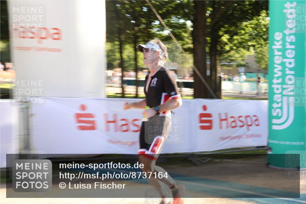 07.09.2025 - 19. Norderstedt Triathlon Luisa Fischer http://msf.ph/oto/8737164 07.09.2025 16:43:39 Ziel 1097, 1486, 1577, 1630 meine-sportfotos.de