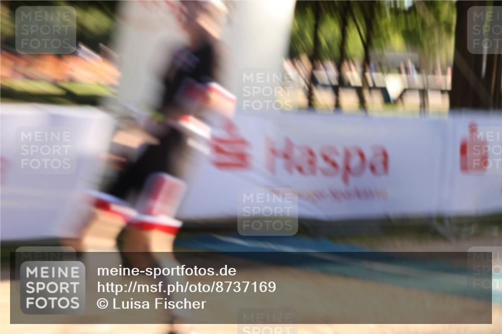 07.09.2025 - 19. Norderstedt Triathlon Luisa Fischer http://msf.ph/oto/8737169 07.09.2025 16:43:39 Ziel 1097, 1486, 1577, 1630 meine-sportfotos.de