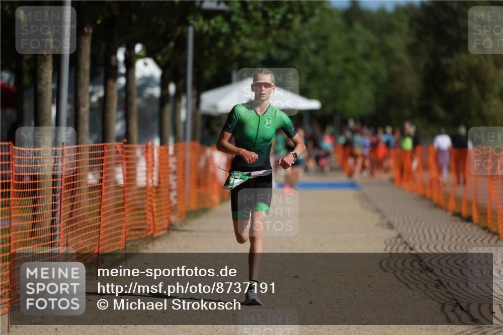 07.09.2025 - 19. Norderstedt Triathlon Michael Strokosch http://msf.ph/oto/8737191 07.09.2025 10:53:51 Laufen 87, 93, 672 meine-sportfotos.de