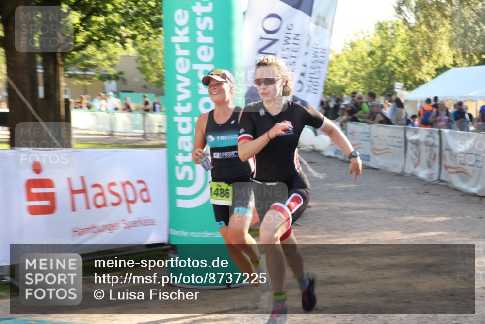 07.09.2025 - 19. Norderstedt Triathlon Luisa Fischer http://msf.ph/oto/8737225 07.09.2025 16:43:43 Ziel 1097, 1486, 1577, 1630 meine-sportfotos.de