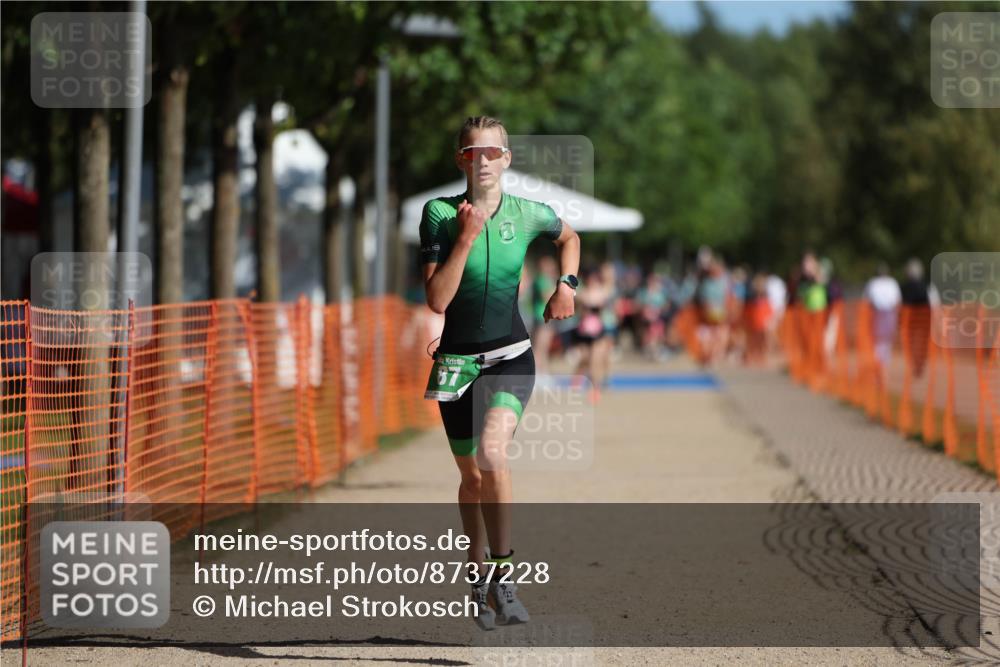 07.09.2025 - 19. Norderstedt Triathlon Michael Strokosch http://msf.ph/oto/8737228 07.09.2025 10:53:51 Laufen 87, 93, 672 meine-sportfotos.de