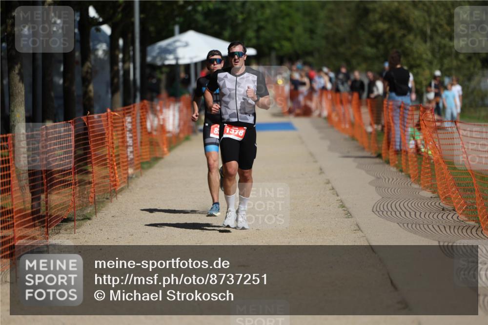 07.09.2025 - 19. Norderstedt Triathlon Michael Strokosch http://msf.ph/oto/8737251 07.09.2025 12:25:46 Laufen 824, 1378 meine-sportfotos.de