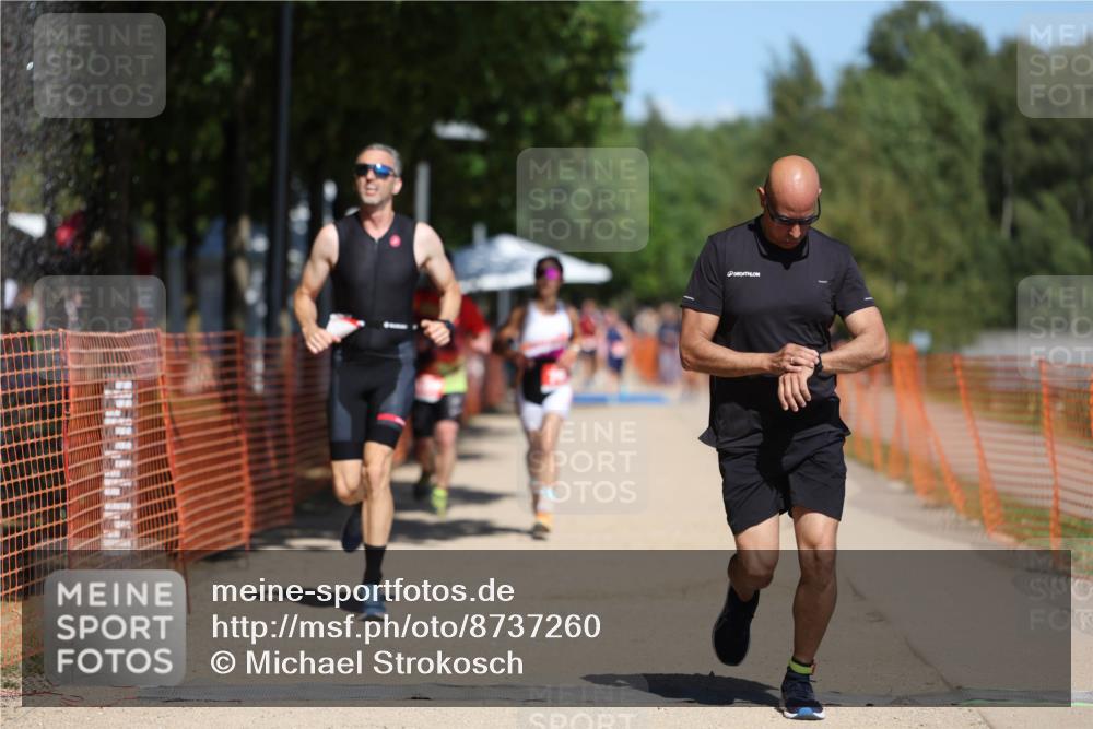 07.09.2025 - 19. Norderstedt Triathlon Michael Strokosch http://msf.ph/oto/8737260 07.09.2025 13:04:28 Laufen 141, 767, 1297, 1307 meine-sportfotos.de