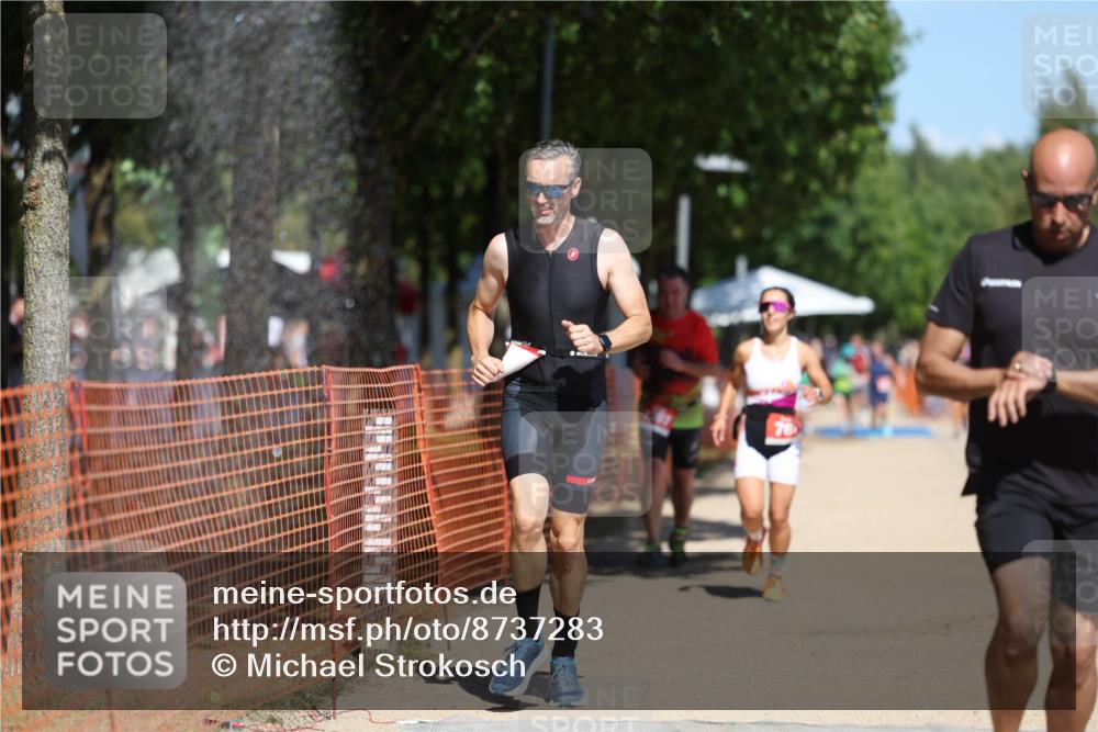 07.09.2025 - 19. Norderstedt Triathlon Michael Strokosch http://msf.ph/oto/8737283 07.09.2025 13:04:29 Laufen 141, 767, 1297, 1307 meine-sportfotos.de
