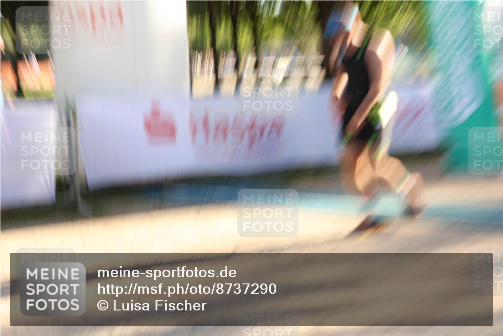 07.09.2025 - 19. Norderstedt Triathlon Luisa Fischer http://msf.ph/oto/8737290 07.09.2025 16:43:50 Ziel 1097, 1486, 1555 meine-sportfotos.de