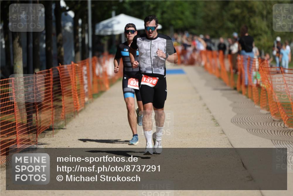 07.09.2025 - 19. Norderstedt Triathlon Michael Strokosch http://msf.ph/oto/8737291 07.09.2025 12:25:48 Laufen 824, 1378 meine-sportfotos.de