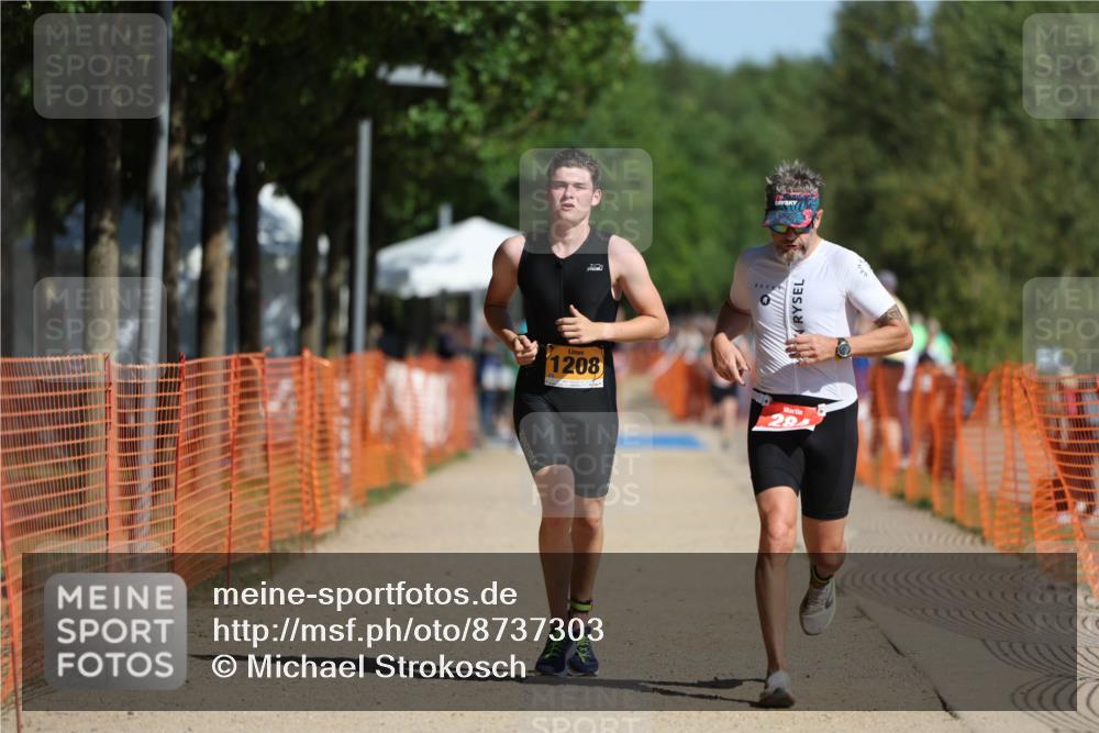 07.09.2025 - 19. Norderstedt Triathlon Michael Strokosch http://msf.ph/oto/8737303 07.09.2025 11:48:45 Laufen 231, 284, 1208 meine-sportfotos.de