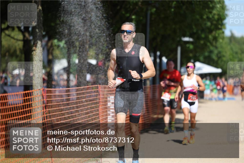07.09.2025 - 19. Norderstedt Triathlon Michael Strokosch http://msf.ph/oto/8737312 07.09.2025 13:04:29 Laufen 141, 767, 1297, 1307 meine-sportfotos.de