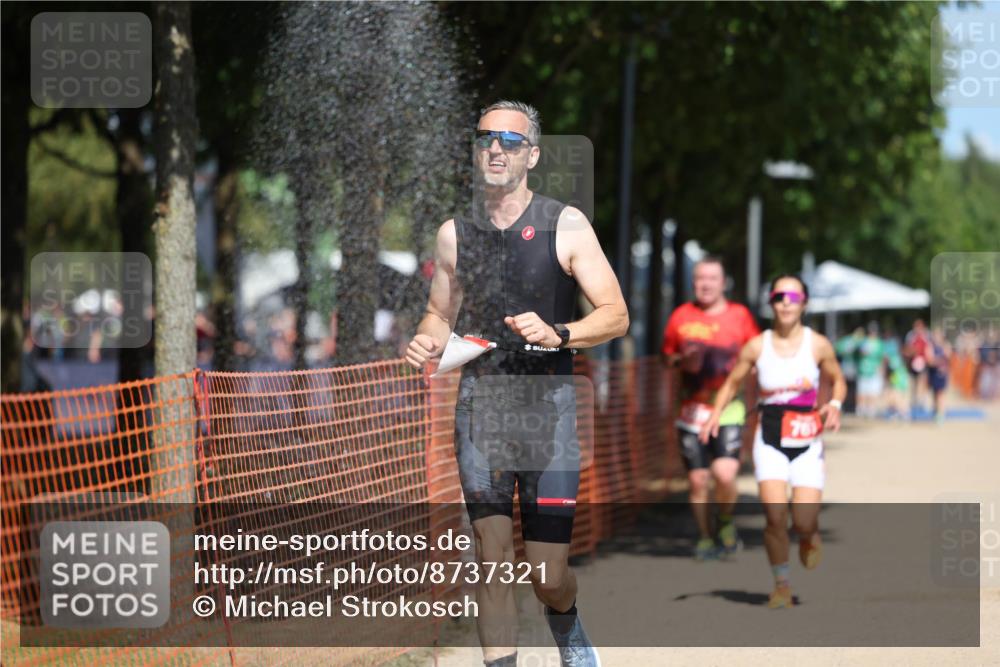 07.09.2025 - 19. Norderstedt Triathlon Michael Strokosch http://msf.ph/oto/8737321 07.09.2025 13:04:30 Laufen 141, 767, 1297, 1307 meine-sportfotos.de