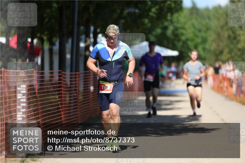 07.09.2025 - 19. Norderstedt Triathlon Michael Strokosch http://msf.ph/oto/8737373 07.09.2025 13:44:25 Laufen 166, 298, 314 meine-sportfotos.de