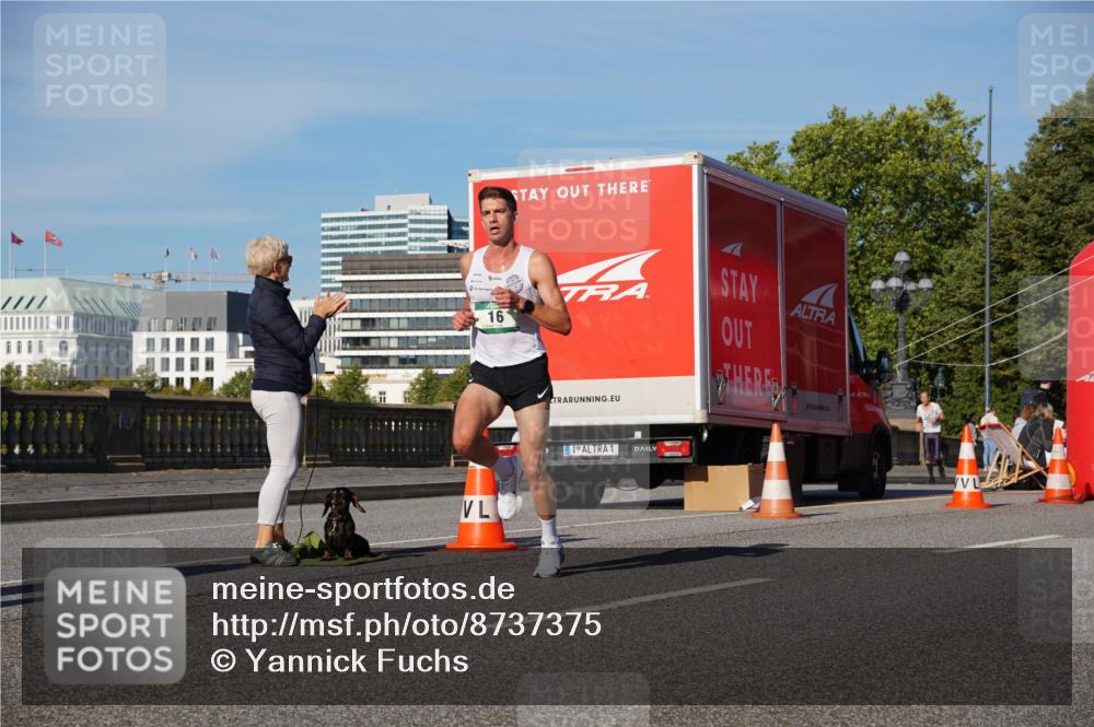 07.09.2025 - BARMER Alsterlauf Yannick Fuchs http://msf.ph/oto/8737375 07.09.2025 09:23:43 Laufen 40, 16, 1 meine-sportfotos.de