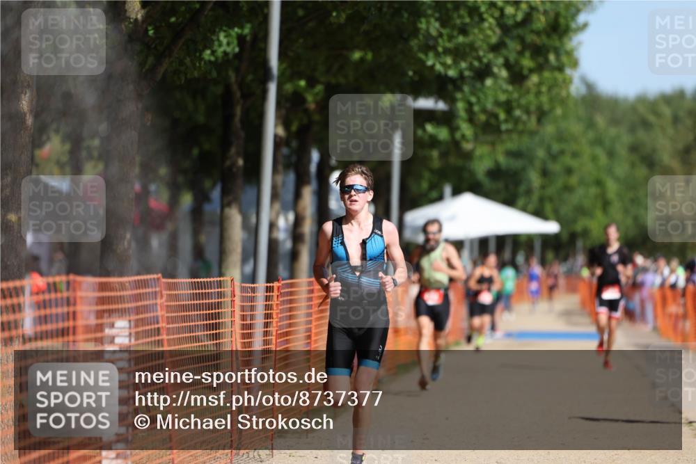07.09.2025 - 19. Norderstedt Triathlon Michael Strokosch http://msf.ph/oto/8737377 07.09.2025 11:48:58 Laufen 196, 1171, 1394 meine-sportfotos.de