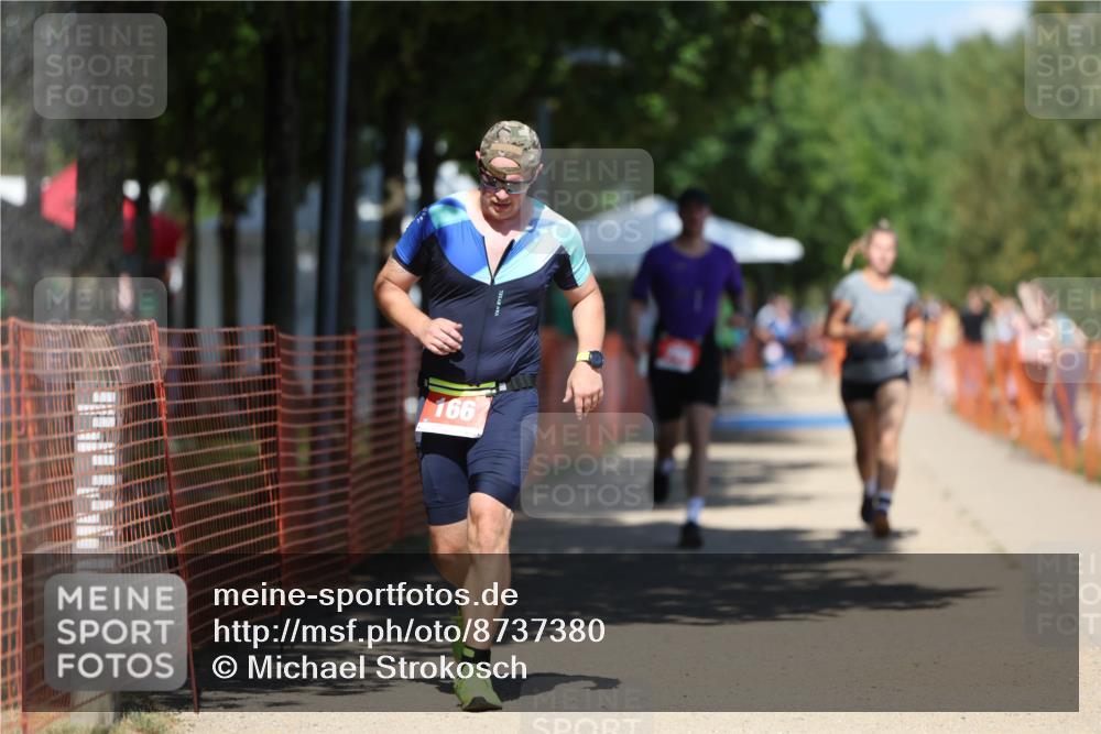 07.09.2025 - 19. Norderstedt Triathlon Michael Strokosch http://msf.ph/oto/8737380 07.09.2025 13:44:25 Laufen 166, 298, 314 meine-sportfotos.de