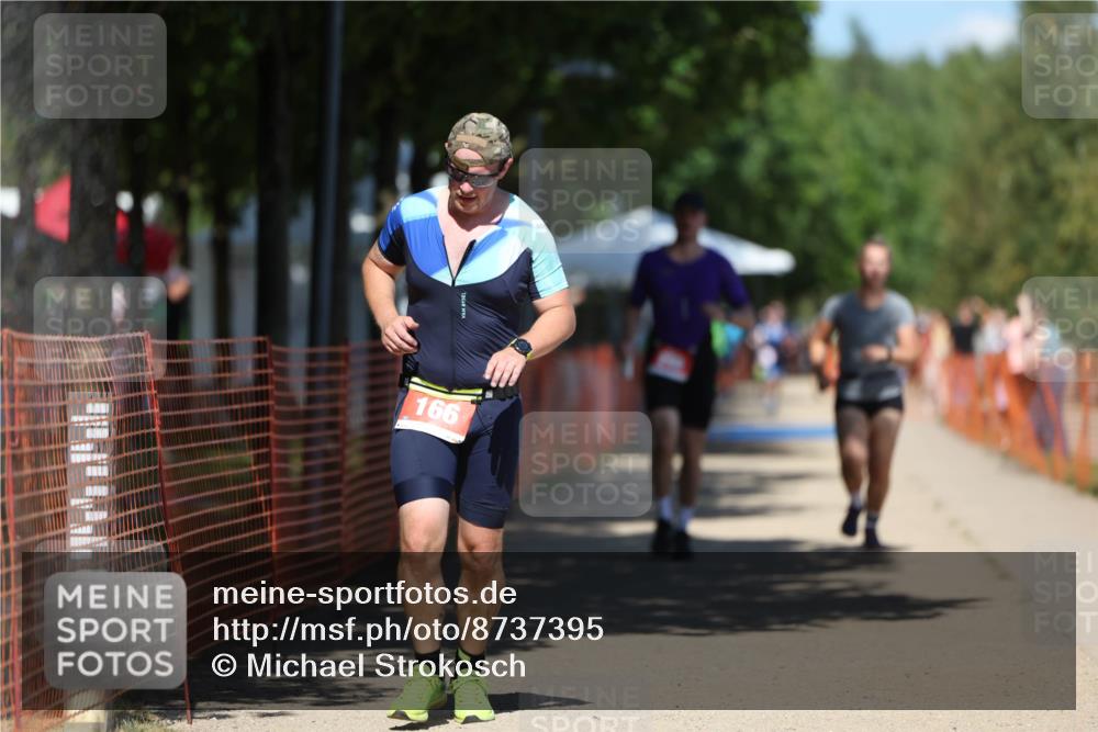 07.09.2025 - 19. Norderstedt Triathlon Michael Strokosch http://msf.ph/oto/8737395 07.09.2025 13:44:25 Laufen 166, 298, 314 meine-sportfotos.de