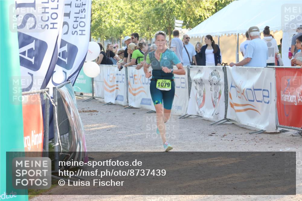 07.09.2025 - 19. Norderstedt Triathlon Luisa Fischer http://msf.ph/oto/8737439 07.09.2025 16:44:18 Ziel 1079 meine-sportfotos.de