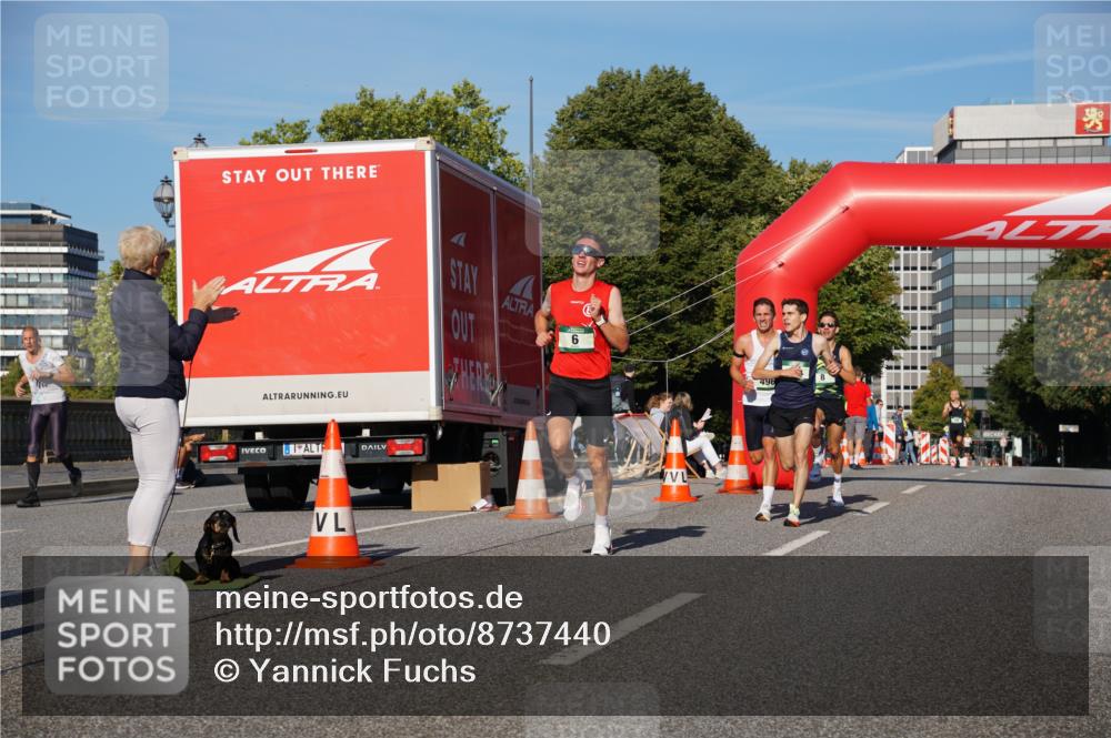 07.09.2025 - BARMER Alsterlauf Yannick Fuchs http://msf.ph/oto/8737440 07.09.2025 09:23:51 Laufen 6, 496 meine-sportfotos.de