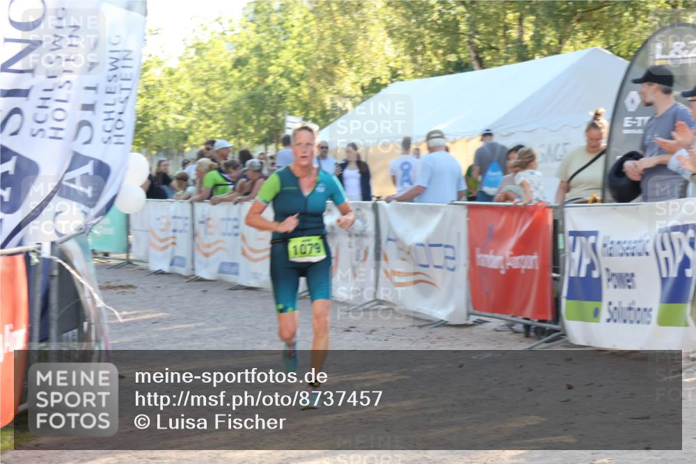07.09.2025 - 19. Norderstedt Triathlon Luisa Fischer http://msf.ph/oto/8737457 07.09.2025 16:44:19 Ziel 1079 meine-sportfotos.de