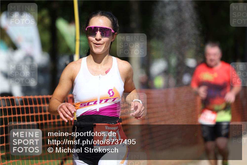 07.09.2025 - 19. Norderstedt Triathlon Michael Strokosch http://msf.ph/oto/8737495 07.09.2025 13:04:33 Laufen 141, 767, 1297, 1307 meine-sportfotos.de