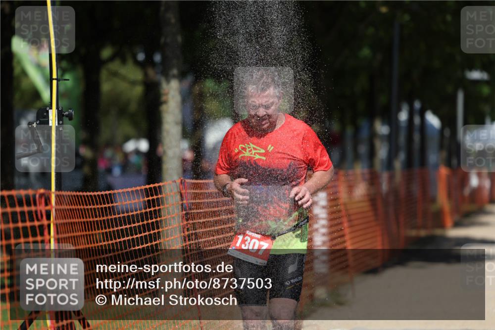 07.09.2025 - 19. Norderstedt Triathlon Michael Strokosch http://msf.ph/oto/8737503 07.09.2025 13:04:34 Laufen 767, 1297, 1307 meine-sportfotos.de