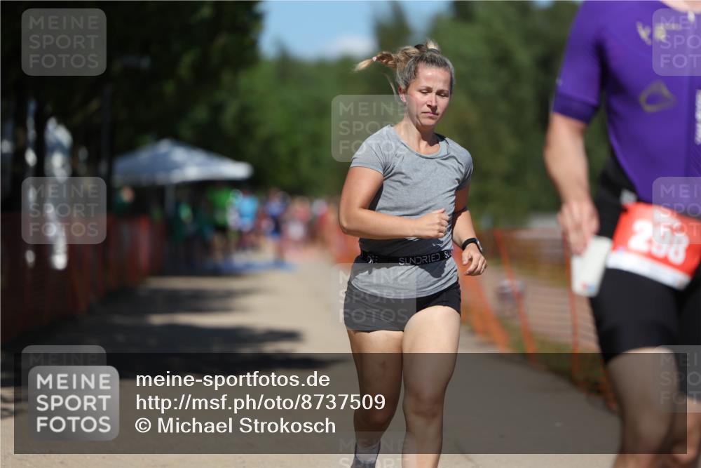 07.09.2025 - 19. Norderstedt Triathlon Michael Strokosch http://msf.ph/oto/8737509 07.09.2025 13:44:32 Laufen 298, 314 meine-sportfotos.de