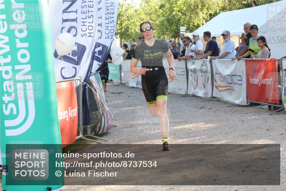 07.09.2025 - 19. Norderstedt Triathlon Luisa Fischer http://msf.ph/oto/8737534 07.09.2025 16:45:06 Ziel 1082, 1609 meine-sportfotos.de