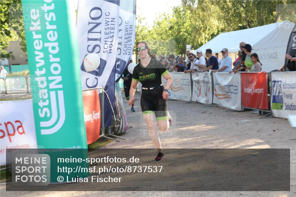 07.09.2025 - 19. Norderstedt Triathlon Luisa Fischer http://msf.ph/oto/8737537 07.09.2025 16:45:06 Ziel 1082, 1609 meine-sportfotos.de