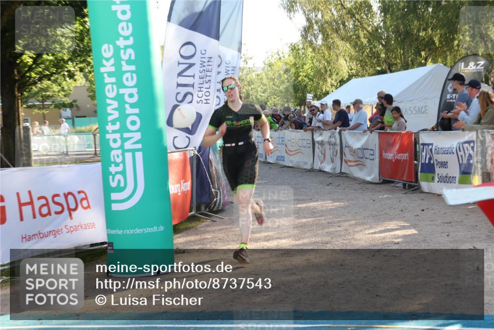 07.09.2025 - 19. Norderstedt Triathlon Luisa Fischer http://msf.ph/oto/8737543 07.09.2025 16:45:06 Ziel 1082, 1609 meine-sportfotos.de