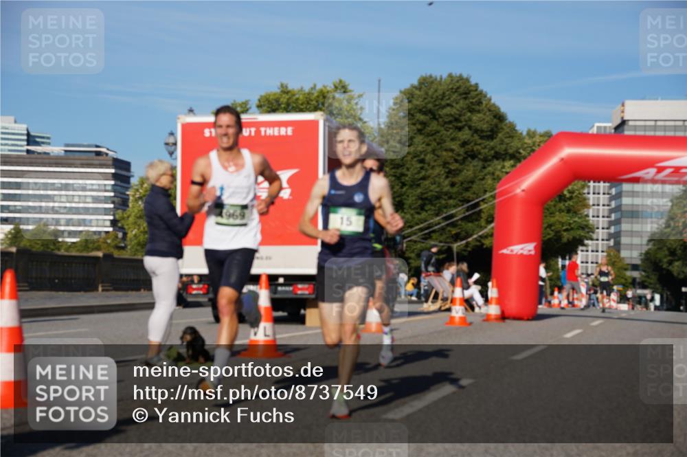 07.09.2025 - BARMER Alsterlauf Yannick Fuchs http://msf.ph/oto/8737549 07.09.2025 09:23:53 Laufen 1, 969, 15 meine-sportfotos.de
