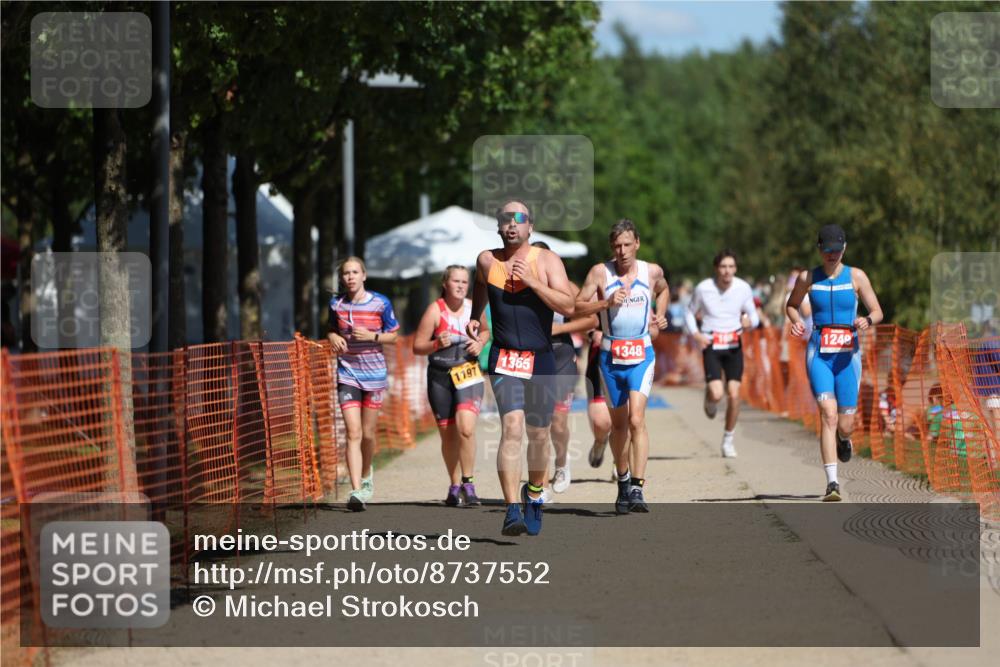 07.09.2025 - 19. Norderstedt Triathlon Michael Strokosch http://msf.ph/oto/8737552 07.09.2025 12:28:25 Laufen 165, 1249, 1348, 1365 meine-sportfotos.de