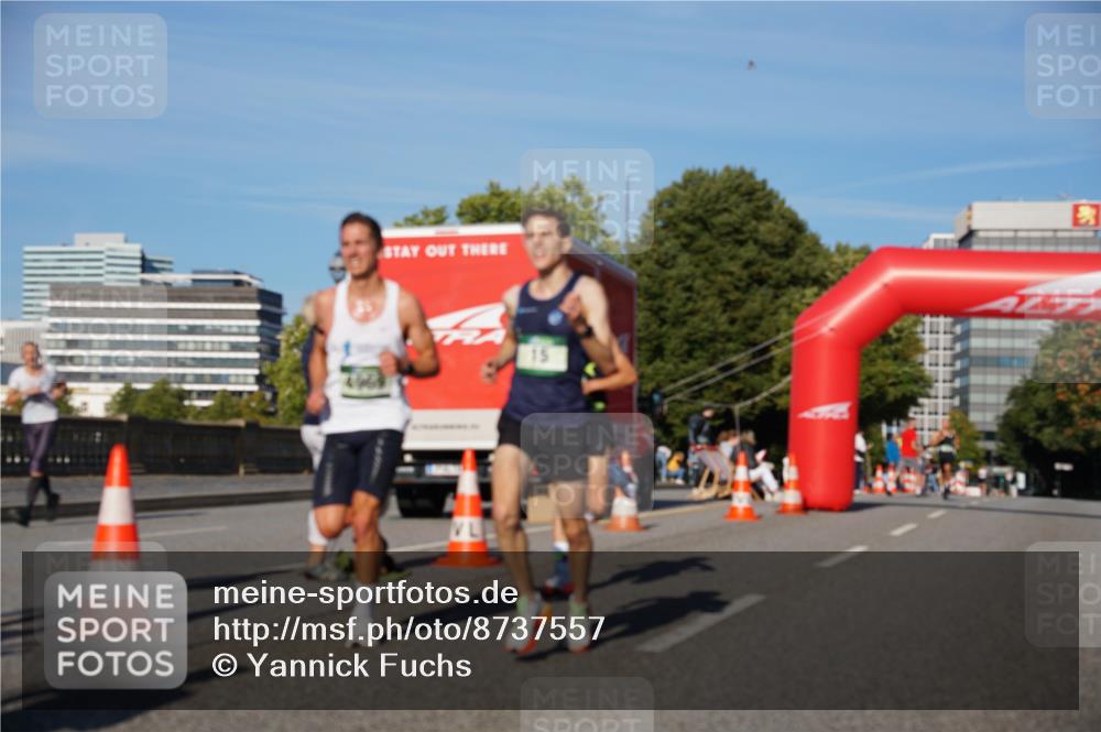 07.09.2025 - BARMER Alsterlauf Yannick Fuchs http://msf.ph/oto/8737557 07.09.2025 09:23:53 Laufen 15 meine-sportfotos.de