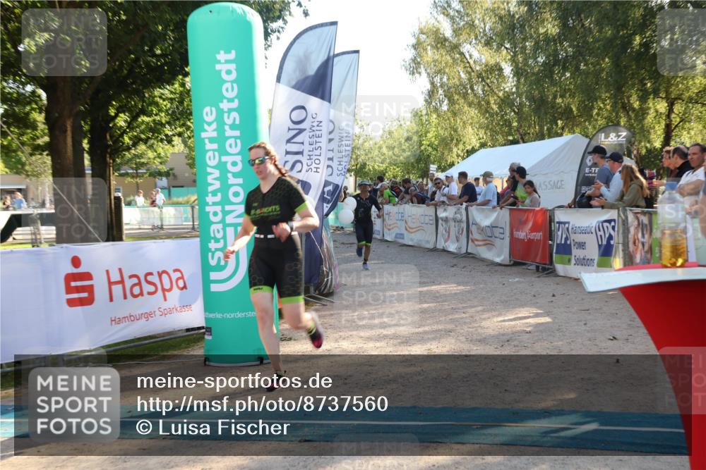 07.09.2025 - 19. Norderstedt Triathlon Luisa Fischer http://msf.ph/oto/8737560 07.09.2025 16:45:07 Ziel 1082, 1609 meine-sportfotos.de