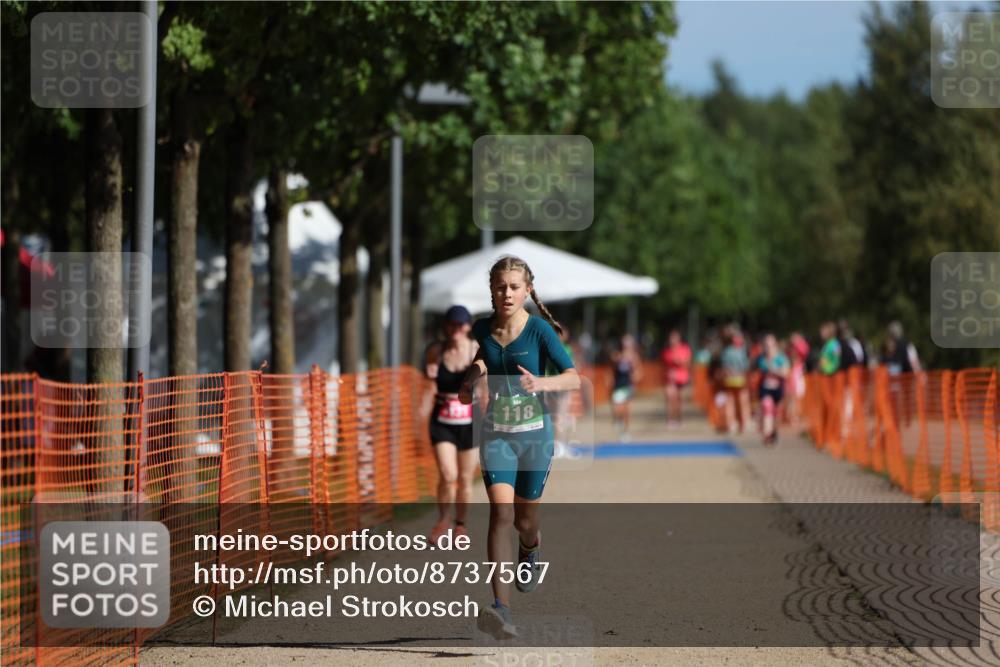 07.09.2025 - 19. Norderstedt Triathlon Michael Strokosch http://msf.ph/oto/8737567 07.09.2025 10:54:01 Laufen 93, 118 meine-sportfotos.de