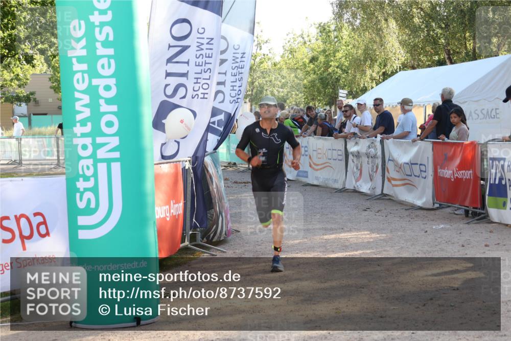 07.09.2025 - 19. Norderstedt Triathlon Luisa Fischer http://msf.ph/oto/8737592 07.09.2025 16:45:09 Ziel 1082, 1609 meine-sportfotos.de